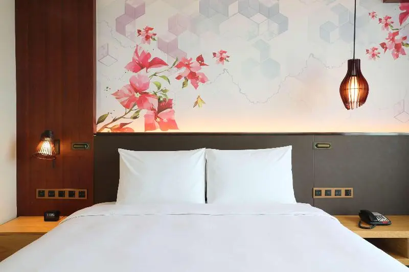 キングサイズベッドのスタンダードルーム, Hilton Garden Inn Zhuhai Hengqin