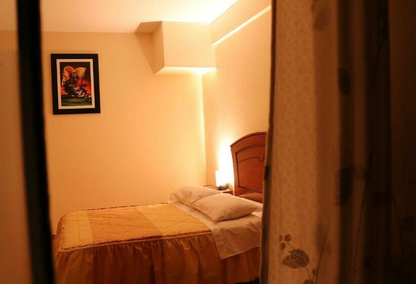 اتاق استاندارد یک نفره, El Parral Suite