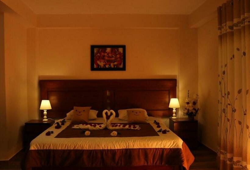 سوییت, El Parral Suite