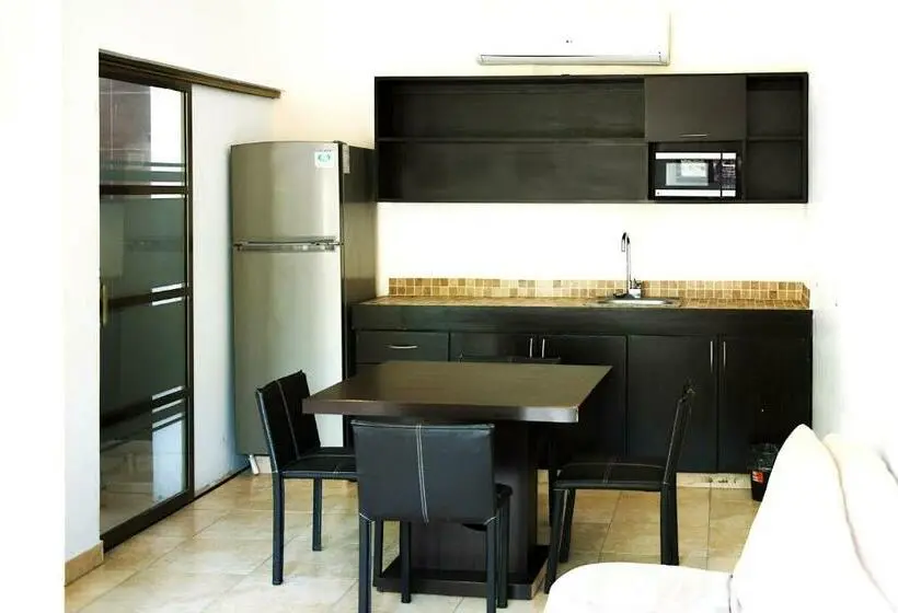 اتاق لوکس با تخت بزرگ, Suites Real Tabasco