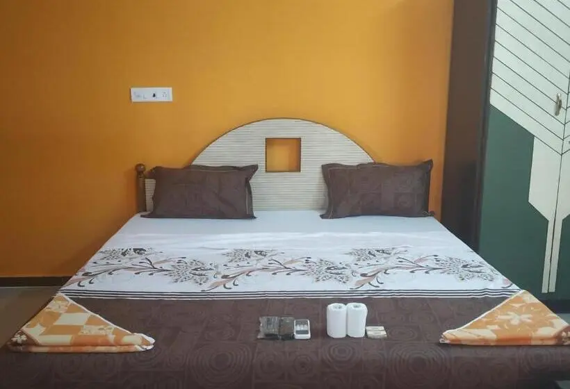 エコノミールーム, Nakshatraa Guest House