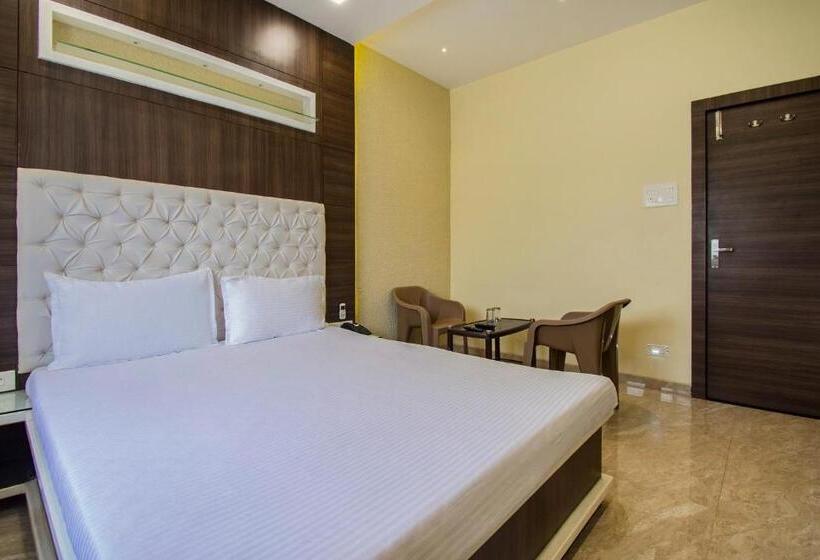 غرفة ديلوكس, Aasra Lodge