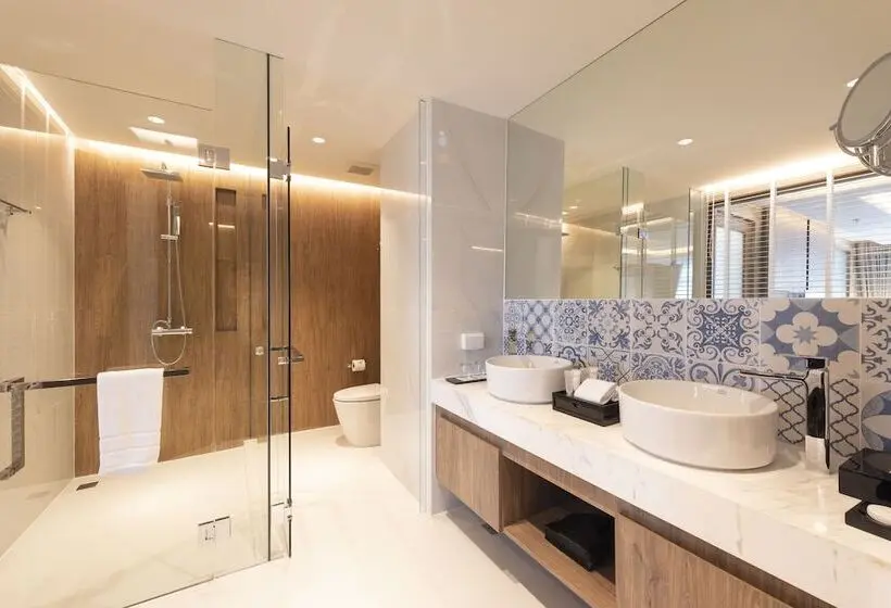 Sviitti 2 Makuuhuonetta, Ramada Plaza By Wyndham Chao Fah Phuket