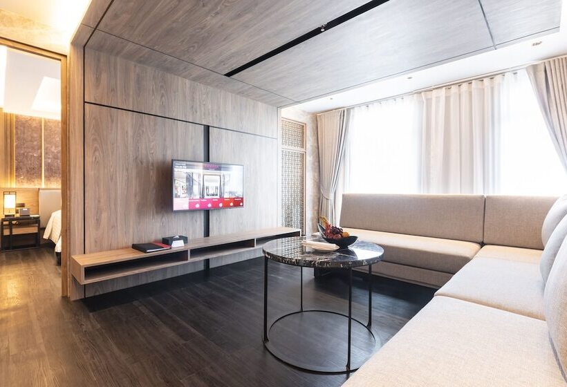 سوئیت 2 خوابه, Ramada Plaza By Wyndham Chao Fah Phuket