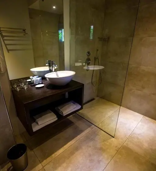 سوییت خانوادگی, Tucan Resort & Spa