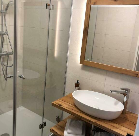 غرفة قياسية ثلاثية, Gasthof Zur Post