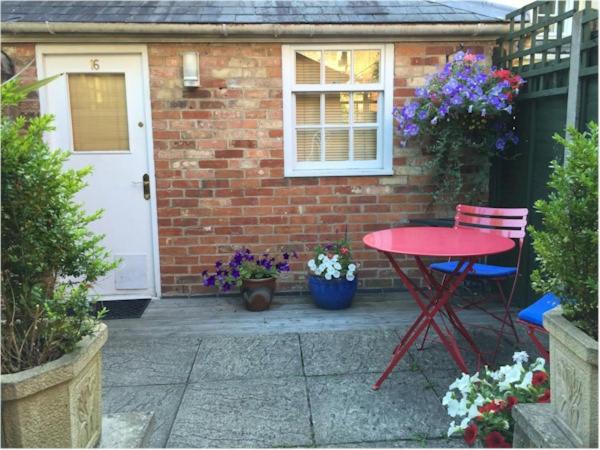 اتاق استاندارد, Bath Place Hotel Limited