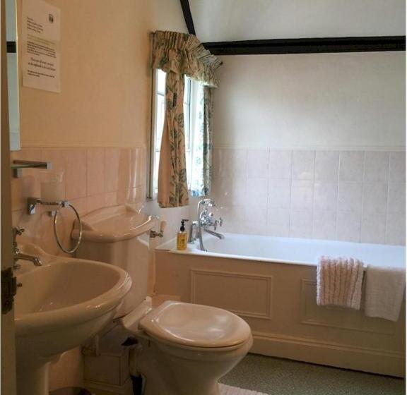 اتاق استاندارد, Bath Place Hotel Limited