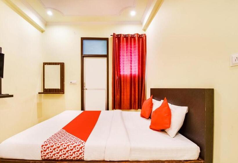 Трехместный Номер Классика, Govindam Plaza