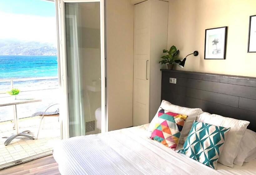 اتاق استاندارد با بالکن و چشم‌انداز دریا, Le Cannier