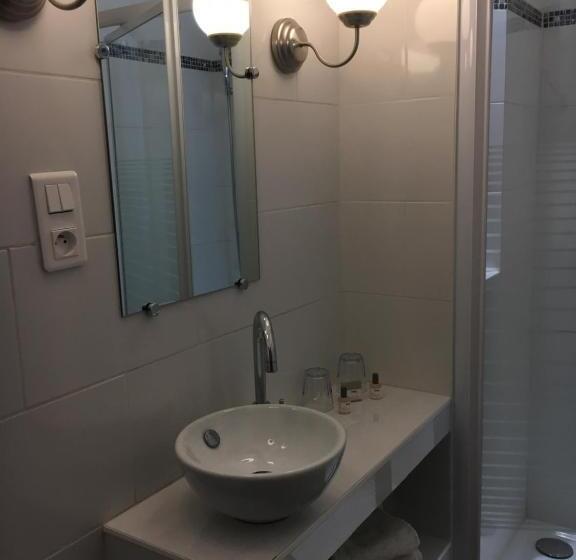 اتاق استاندارد با چشم‌انداز دریا, Le Cannier