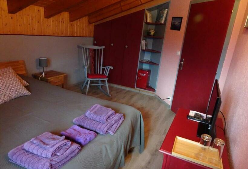 חדר סטנדרט נוף להרים, La Grange à Caroline