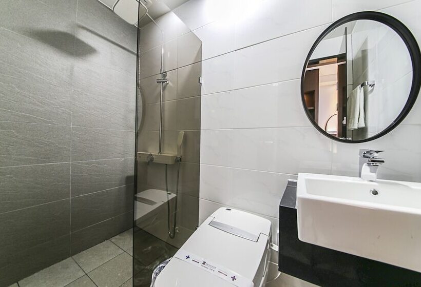 غرفة قياسية, Artheim