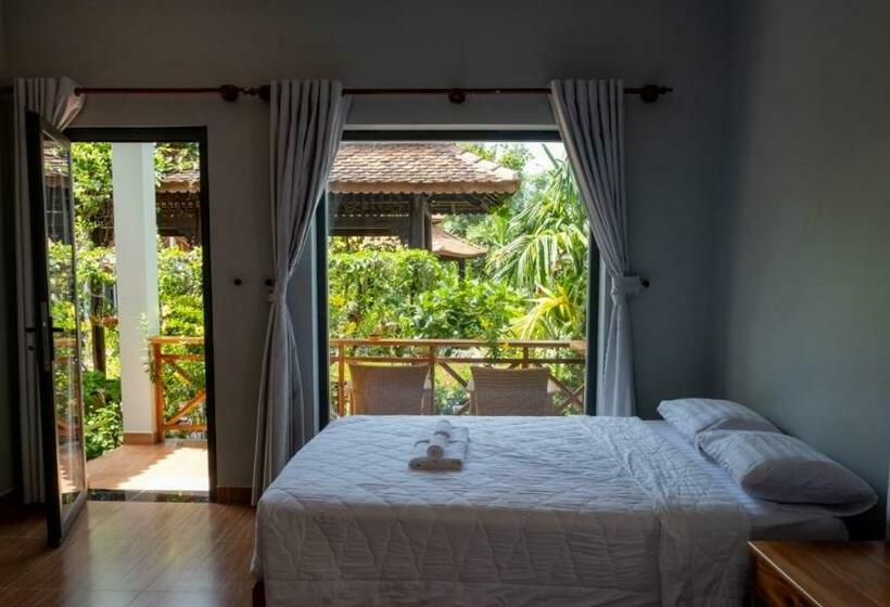 اتاق استاندارد چهارنفره با بالکن, Phu Quoc Areca Garden Bungalow
