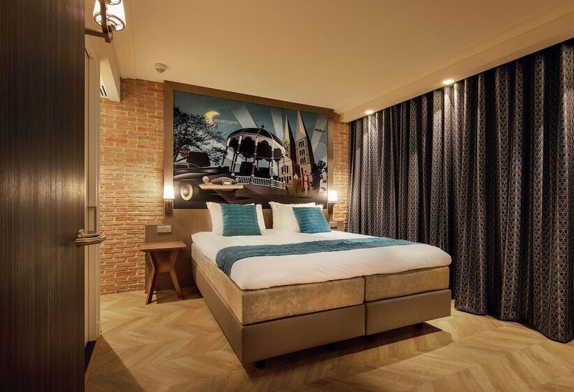 اتاق سوپریور با تخت بزرگ, Grand Hotel Valies