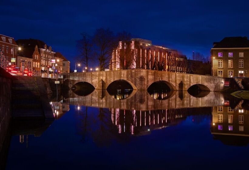 اتاق لوکس, Grand Hotel Valies