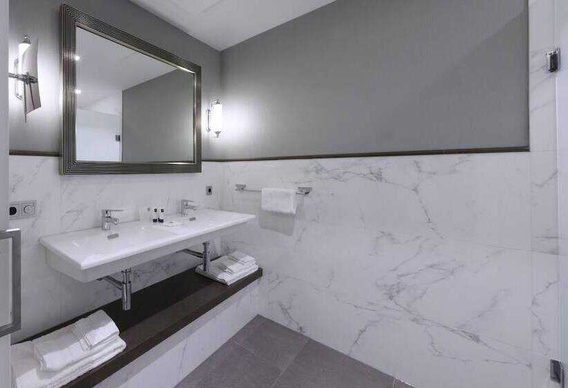 سوییت اجرایی, Grand Hotel Valies