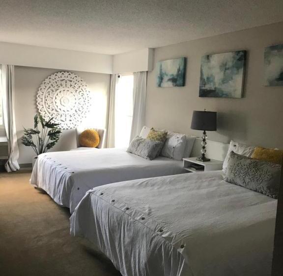 חדר דלוקס, Western Lodge