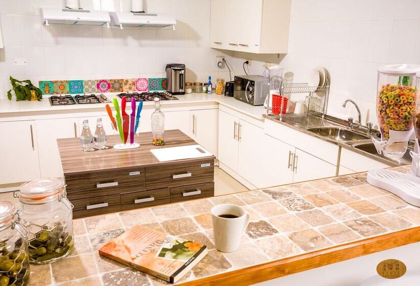 מיטה בחדר משותף, Bento Hostel   Adults Only