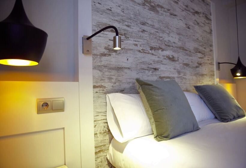 Номер Стандарт, Cims De Camprodon