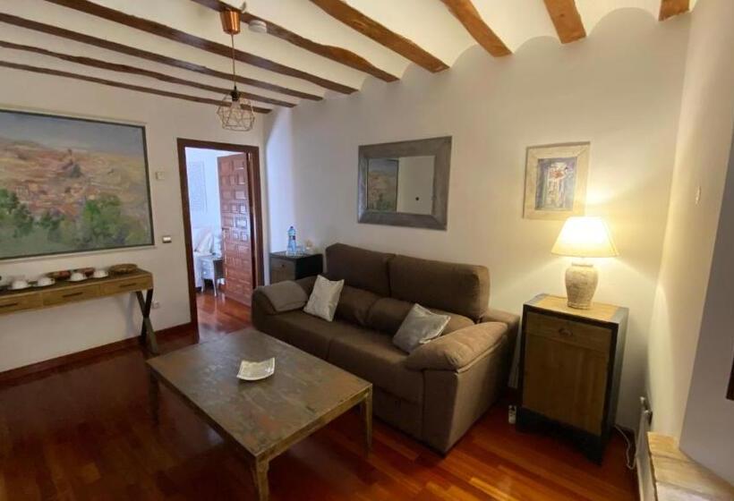 جناح, La Posada De Chinchilla