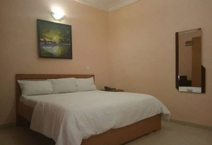 اتاق استاندارد, Allen Suites