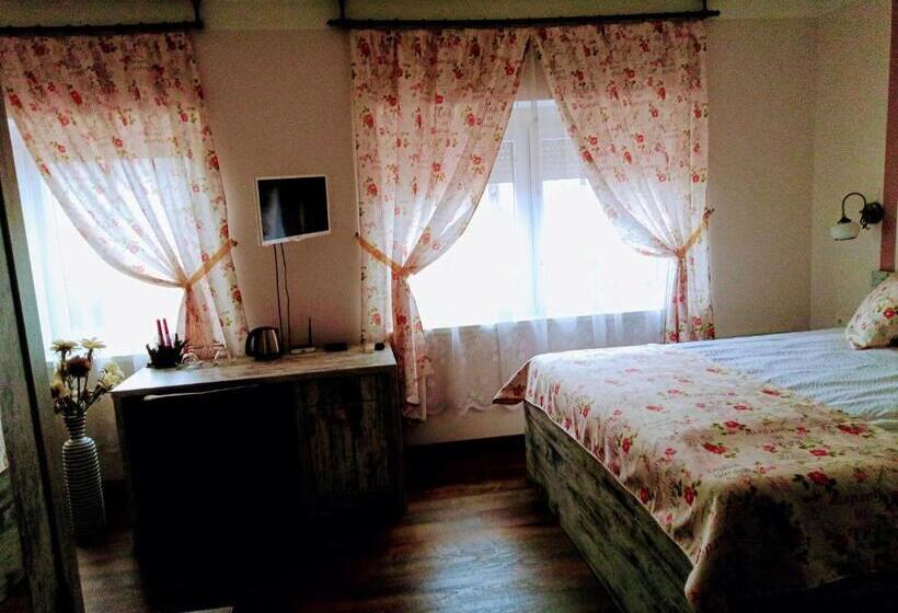 إستوديو ديلوكس, Herman