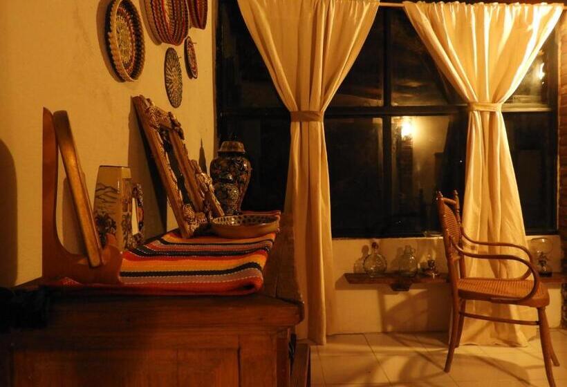 سوئیت با چشمانداز رودخانه, El Refugio De San Matías