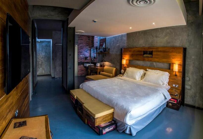 اتاق لوکس با تخت بزرگ, Flowery Holiday Suites