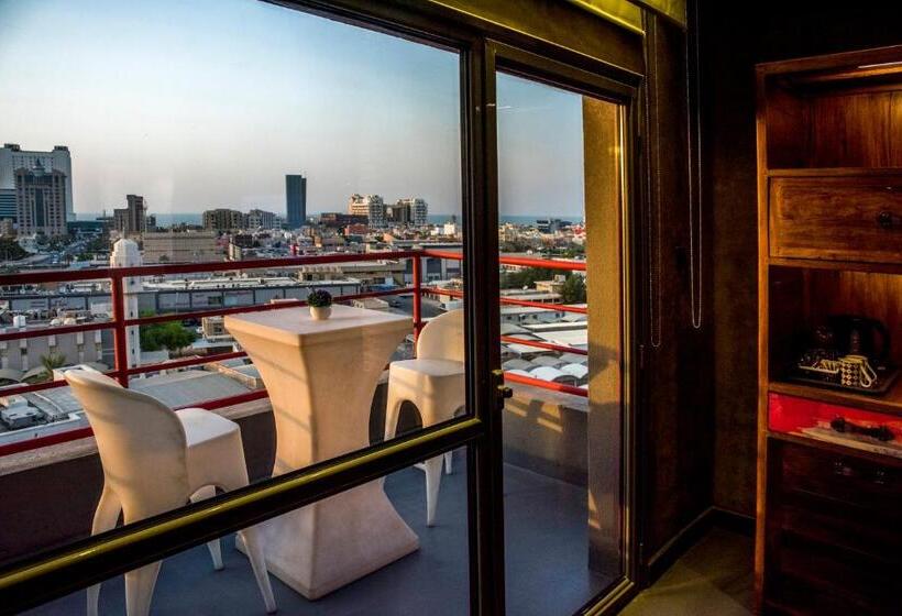 سوییت لوکس, Flowery Holiday Suites