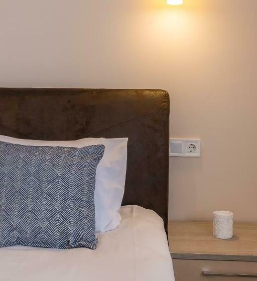 豪华房间, Pensiunea Select Central