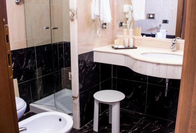 חדר סטנדרט, Paradiso