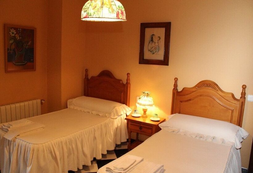 اتاق استاندارد با سرویس بهداشتی مشترک, Pensión Hostal La Casa