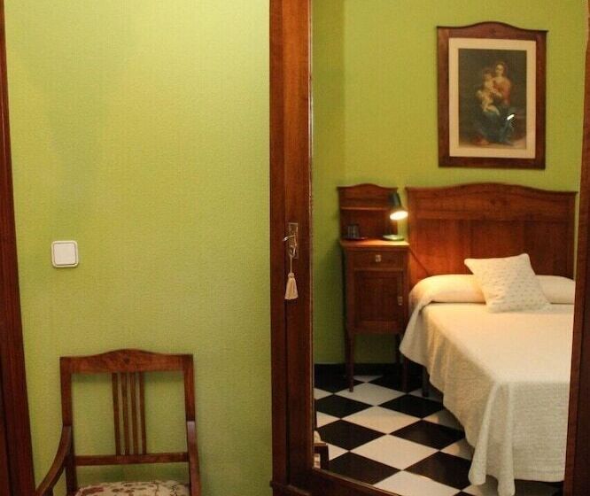 اتاق استاندارد یک تخته با سرویس بهداشتی مشترک, Pensión Hostal La Casa