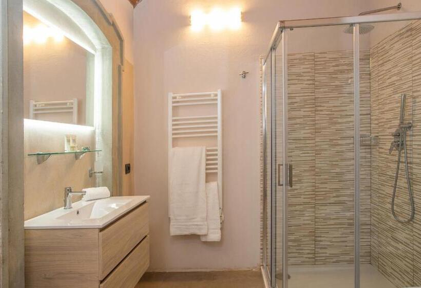 Семейный Номер, Villa Norcenni Apart