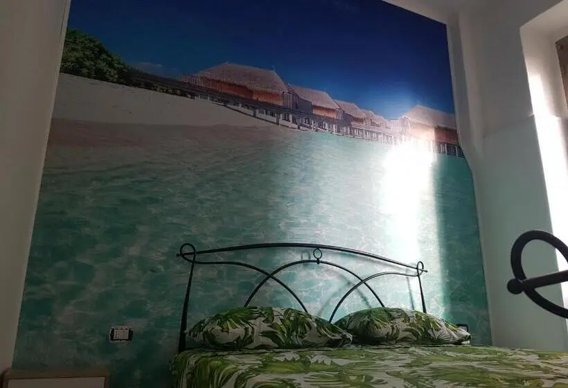 اتاق استاندارد سه نفره, Bed Rho Stazione