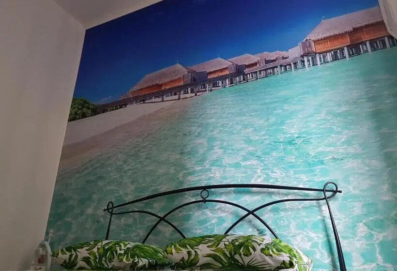 اتاق استاندارد سه نفره, Bed Rho Stazione