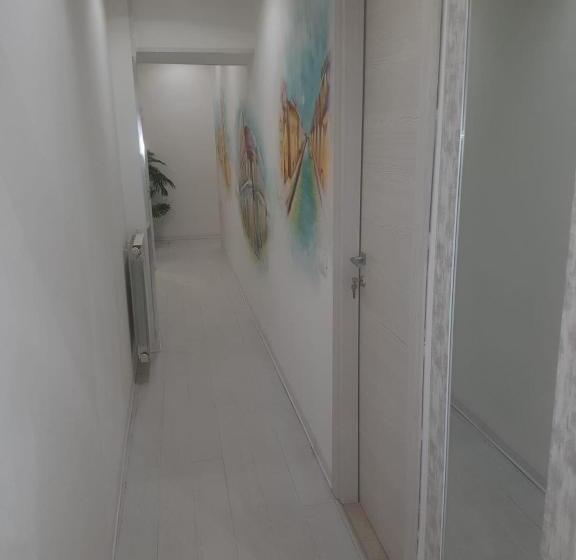 スタンダード4人部屋, Bed Rho Stazione