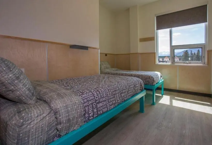 اتاق استاندارد, Canmore Downtown Hostel