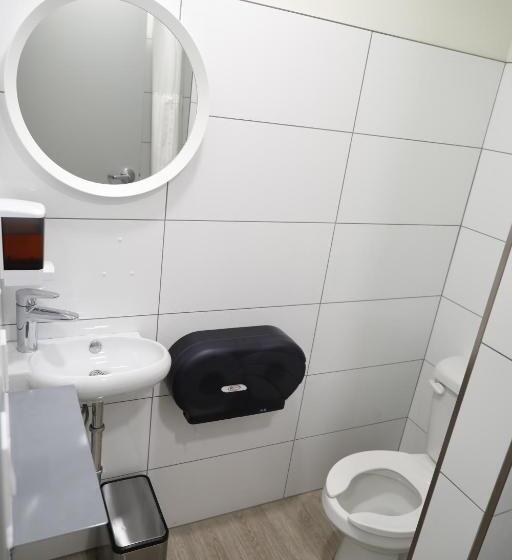 스탠다드 룸, Canmore Downtown Hostel