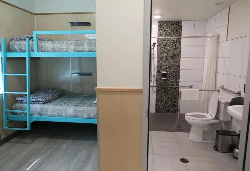اتاق استاندارد برای معلولان, Canmore Downtown Hostel