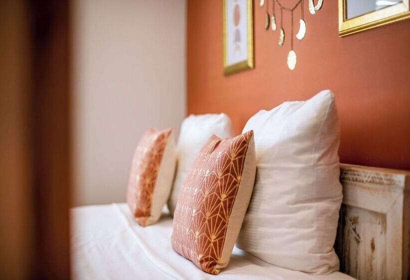 اتاق راحتی, Boho Bohemian Boutique