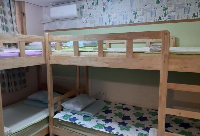 Семейный Номер, Kangguan Guesthouse