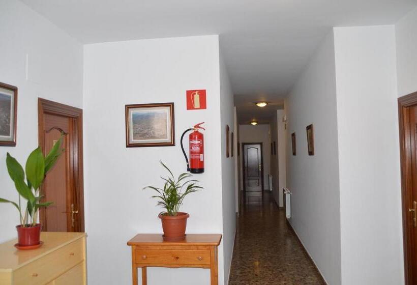 Номер Стандарт с Террасой, Labella Hostal Restaurante