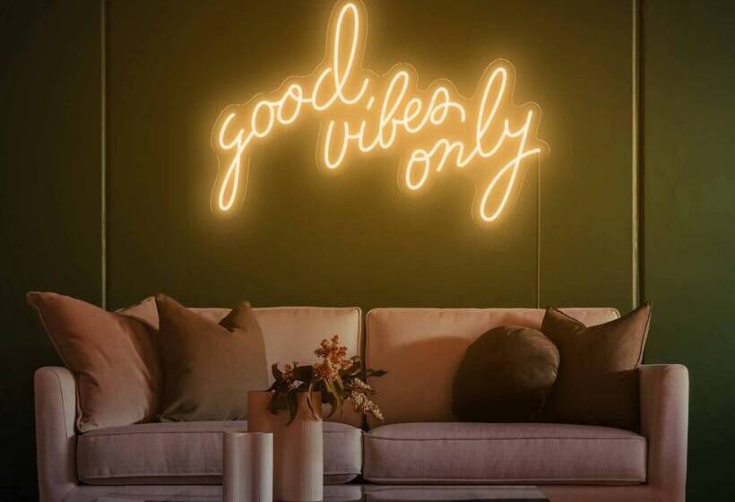 اتاق خانوادگی, Volta Inn Hostel