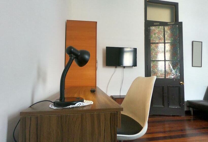 اتاق خانوادگی, Volta Inn Hostel