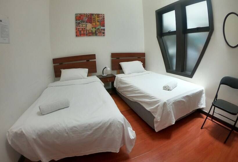 اتاق استاندارد, Volta Inn Hostel