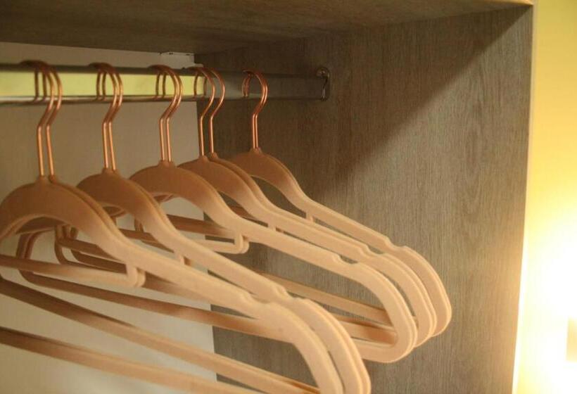 스탠다드 룸, The Spring Bank Apart