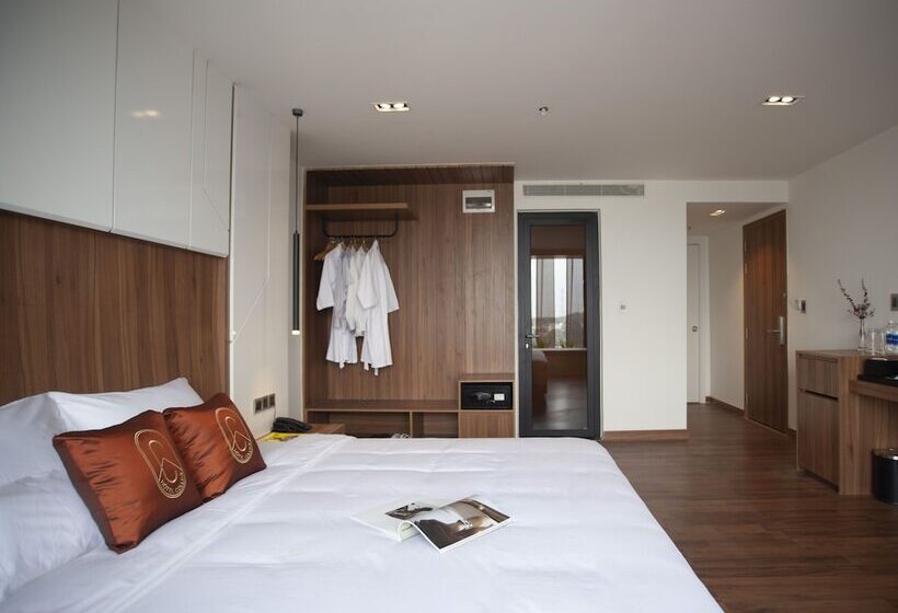 Estúdio Standard, Colline Dalat