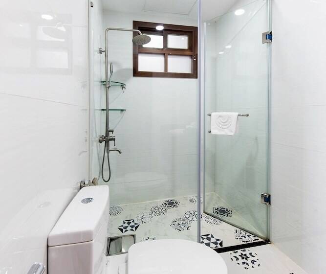 Estúdio Standard, Colline Dalat